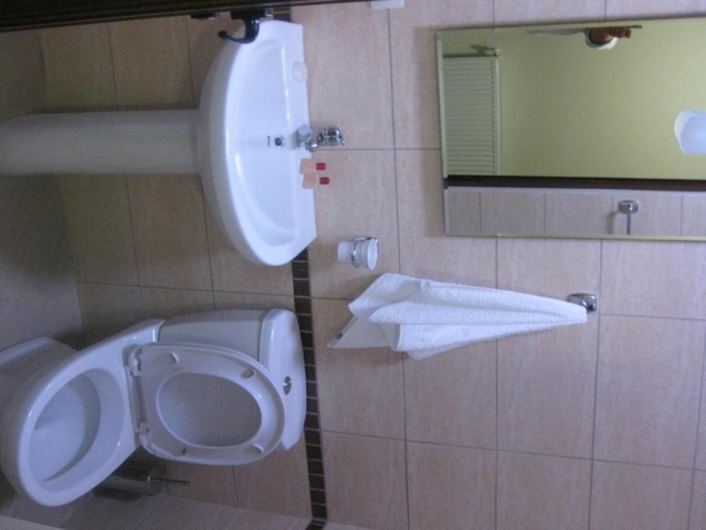 Hotel Marub Rubik Phòng bức ảnh